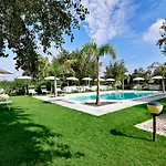 Garden Szálloda