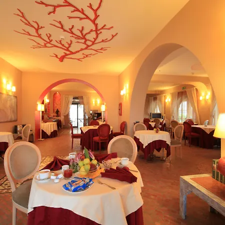 Garden Ξενοδοχείο 4*