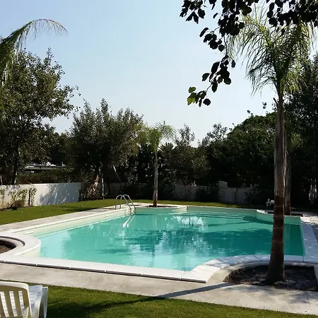 Garden Hotel