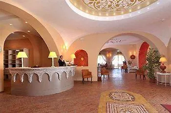 Garden Hotel 4*
