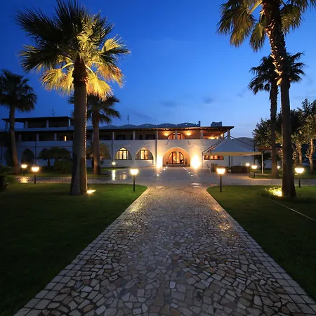 Garden 4*