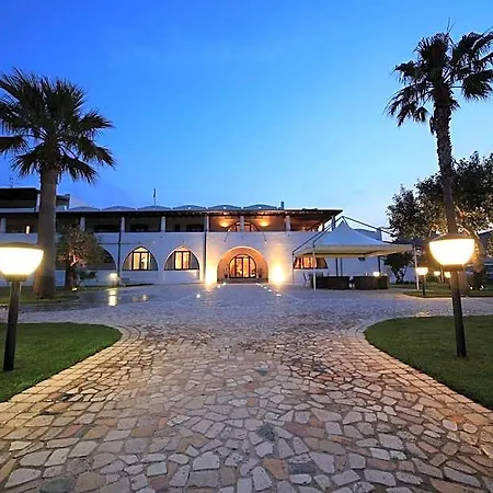 Garden 4*