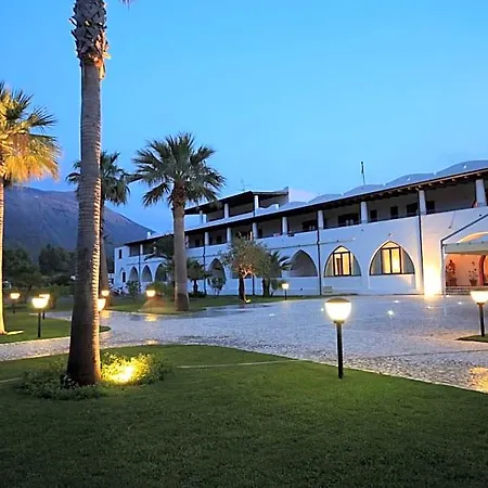 Отель Garden Вулкано