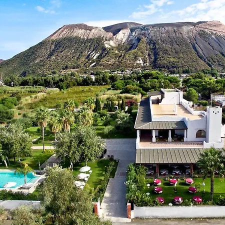 Garden Hotel 4*