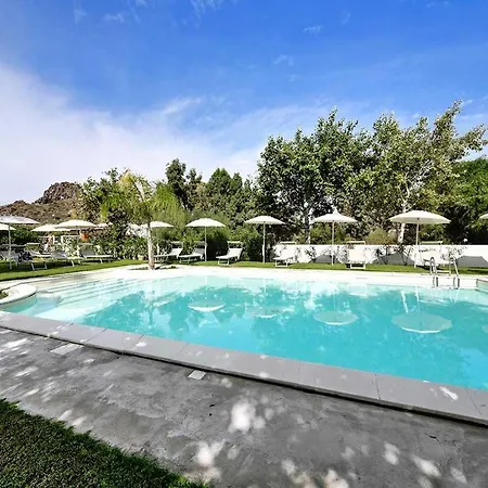 Garden 4*
